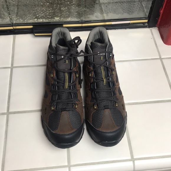 HI-TEC Apex Lite Men's Waterproof Hiking Boots - Picture 14 of 16